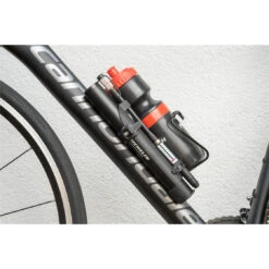 Michelin Akku-Luftpumpe Analog 8 Bar -Bike Essentials Verkäufe michelin akku luftpumpe analog 8 bar4