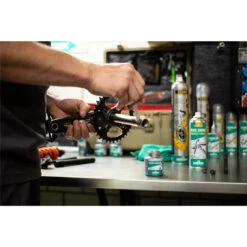 MOTOREX Schmiermittel WHITE GREASE 1x 100 G Dose -Bike Essentials Verkäufe motorex schmiermittel white grease 1x 100 g dose4