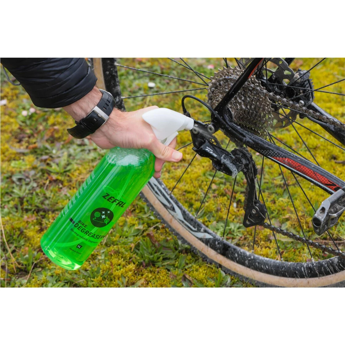 ZÉFAL Entfetter Bike Degreaser - 1 L 5 ZÉFAL Entfetter Bike Degreaser - 1 L – Bild 3